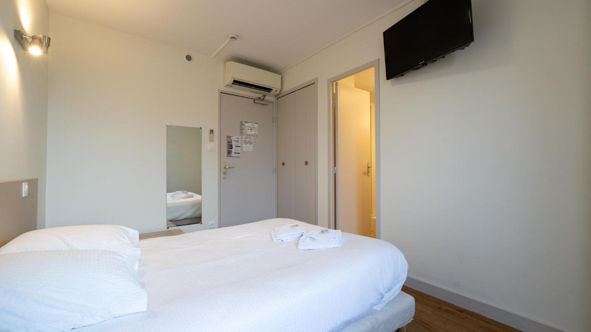 דיג'וין Hotel Des Docks מראה חיצוני תמונה