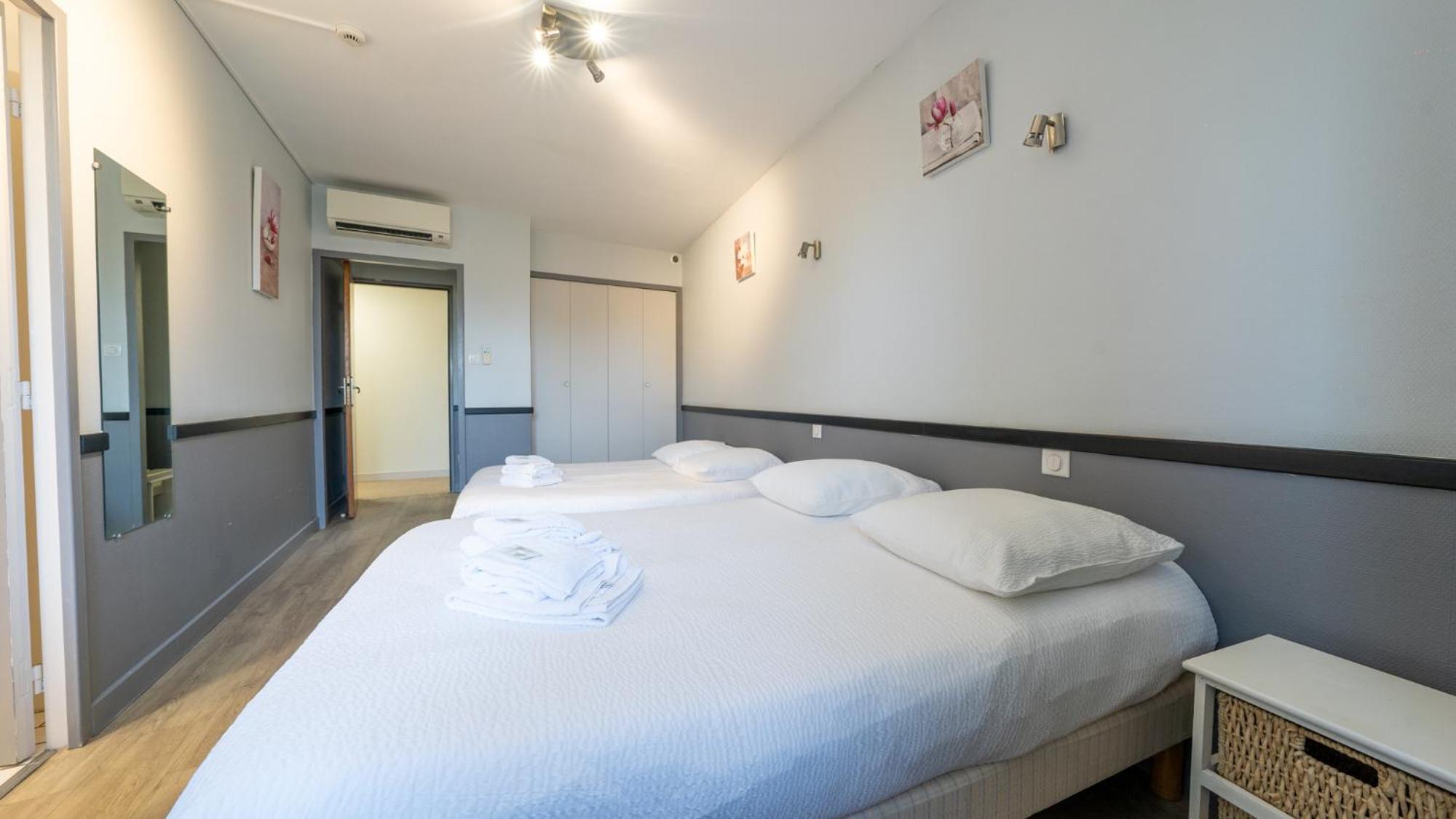 דיג'וין Hotel Des Docks מראה חיצוני תמונה