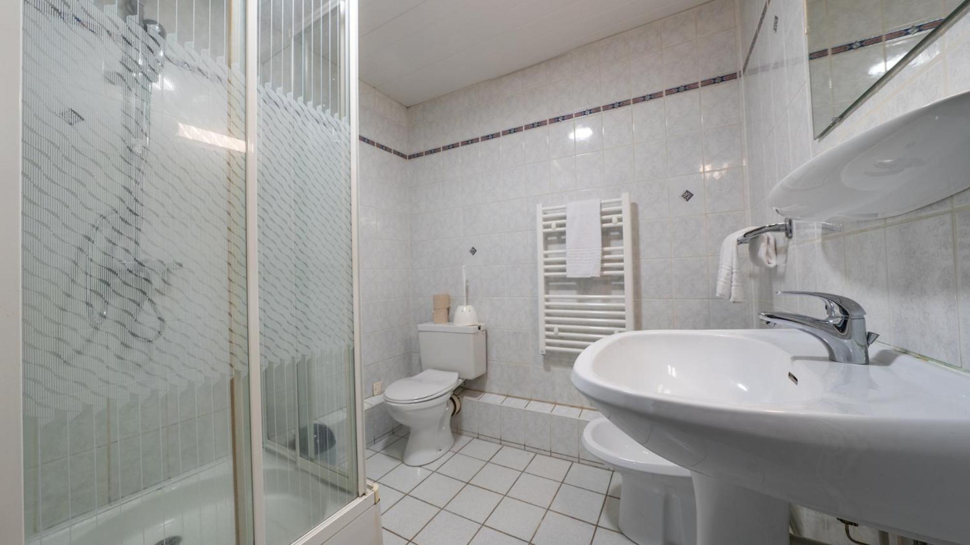 דיג'וין Hotel Des Docks מראה חיצוני תמונה